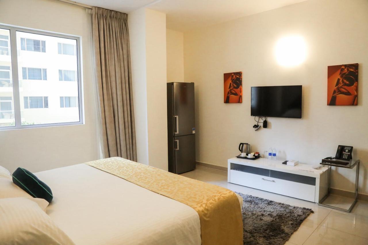 Gulf Suites Hotel Amwaj Al-Manamah Bagian luar foto