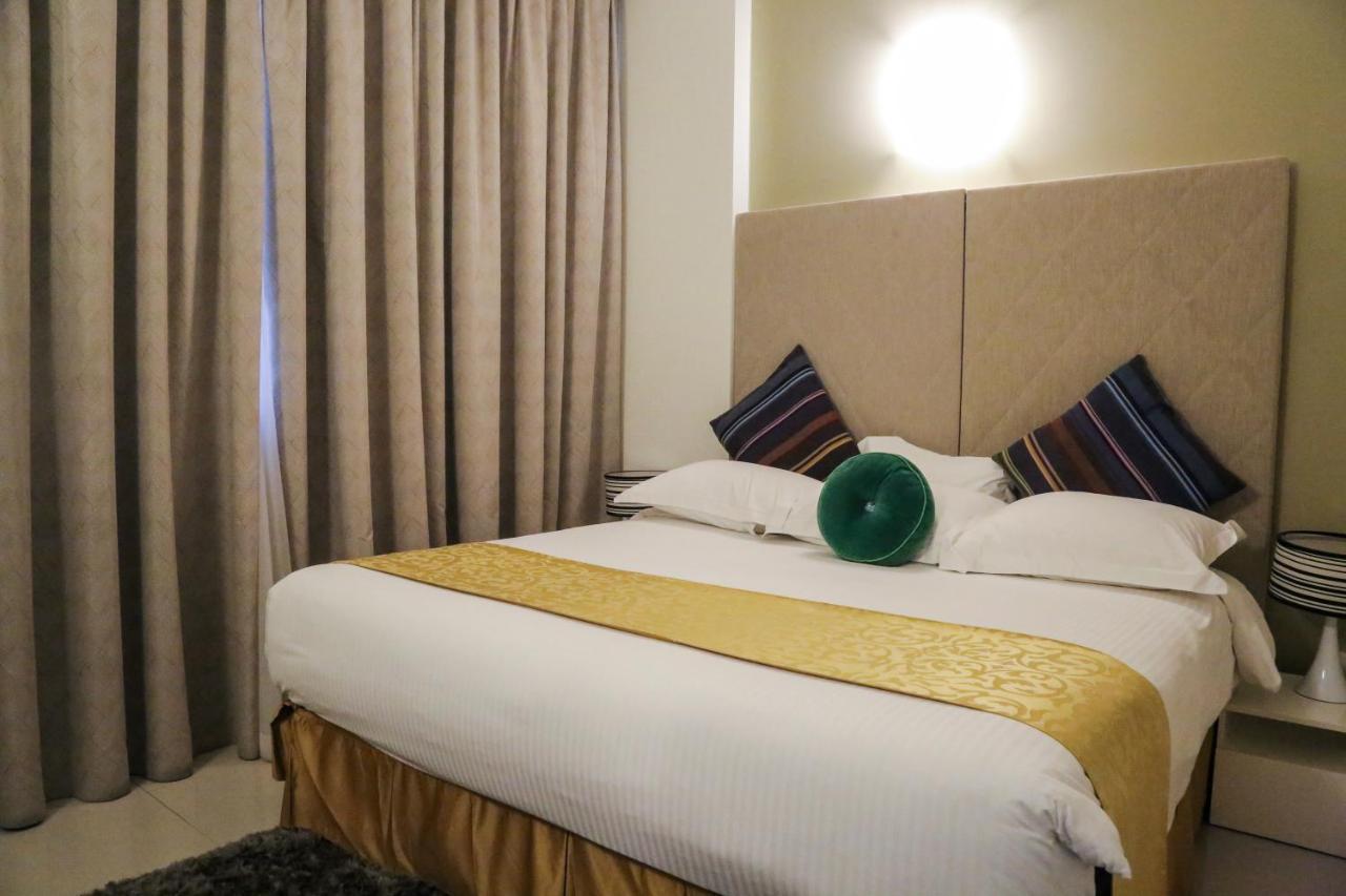 Gulf Suites Hotel Amwaj Al-Manamah Bagian luar foto