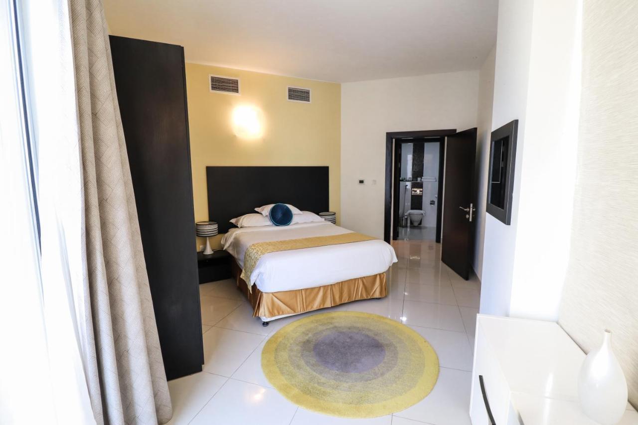 Gulf Suites Hotel Amwaj Al-Manamah Bagian luar foto