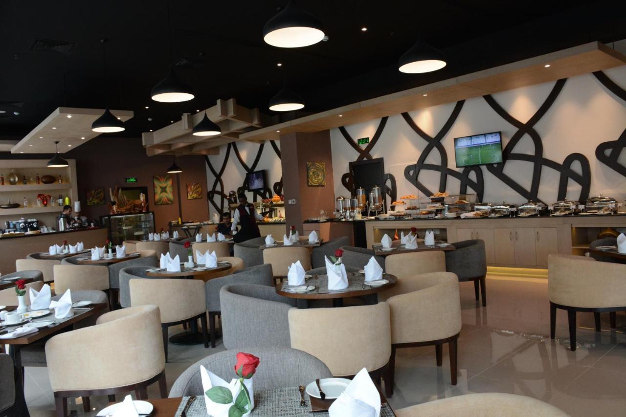 Gulf Suites Hotel Amwaj Al-Manamah Bagian luar foto