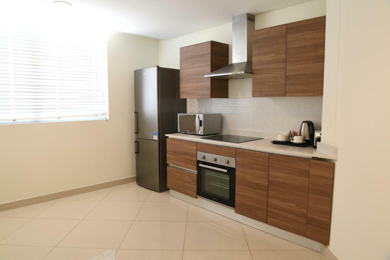 Gulf Suites Hotel Amwaj Al-Manamah Bagian luar foto
