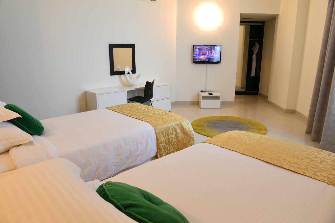 Gulf Suites Hotel Amwaj Al-Manamah Bagian luar foto