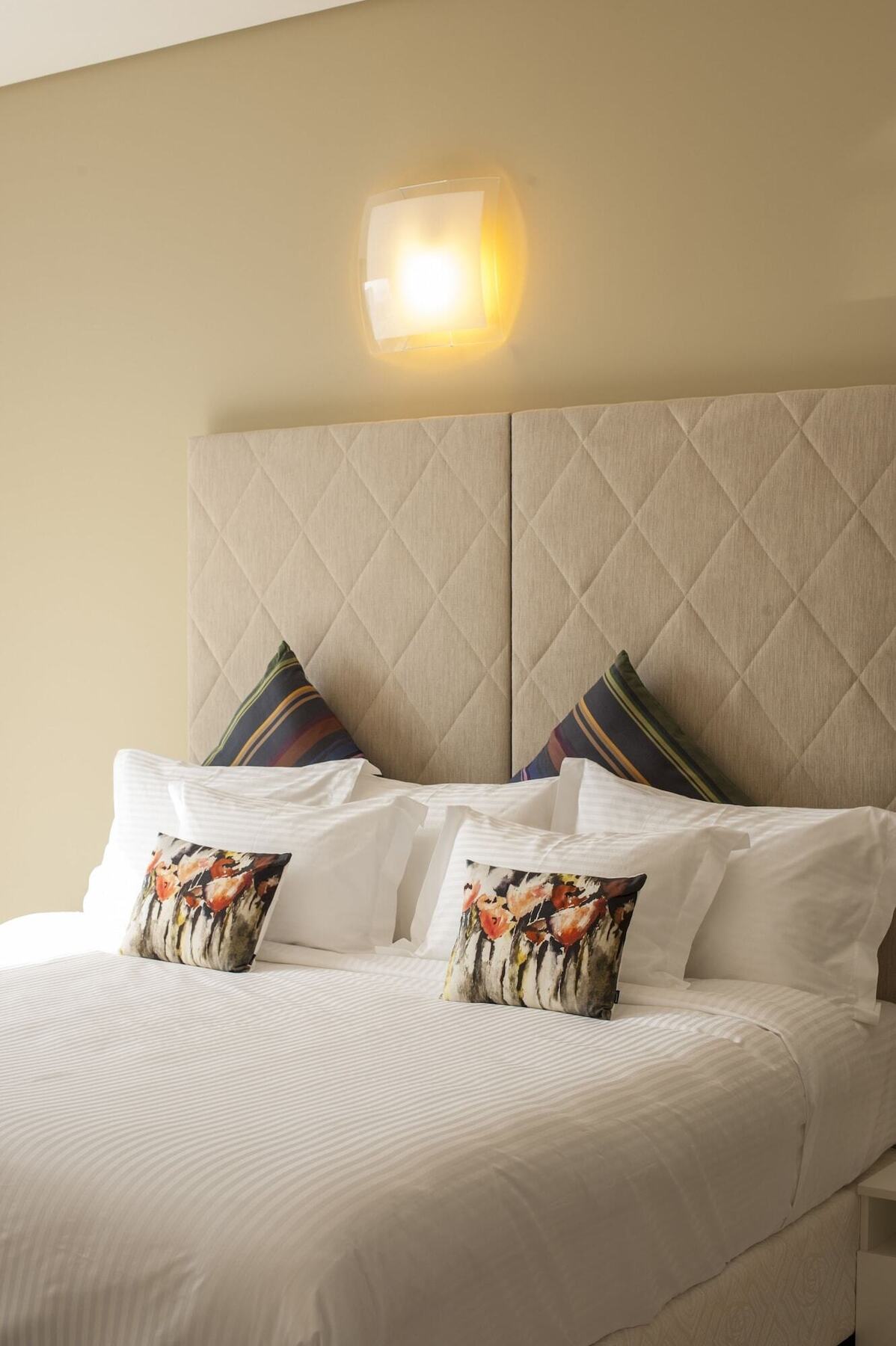 Gulf Suites Hotel Amwaj Al-Manamah Bagian luar foto