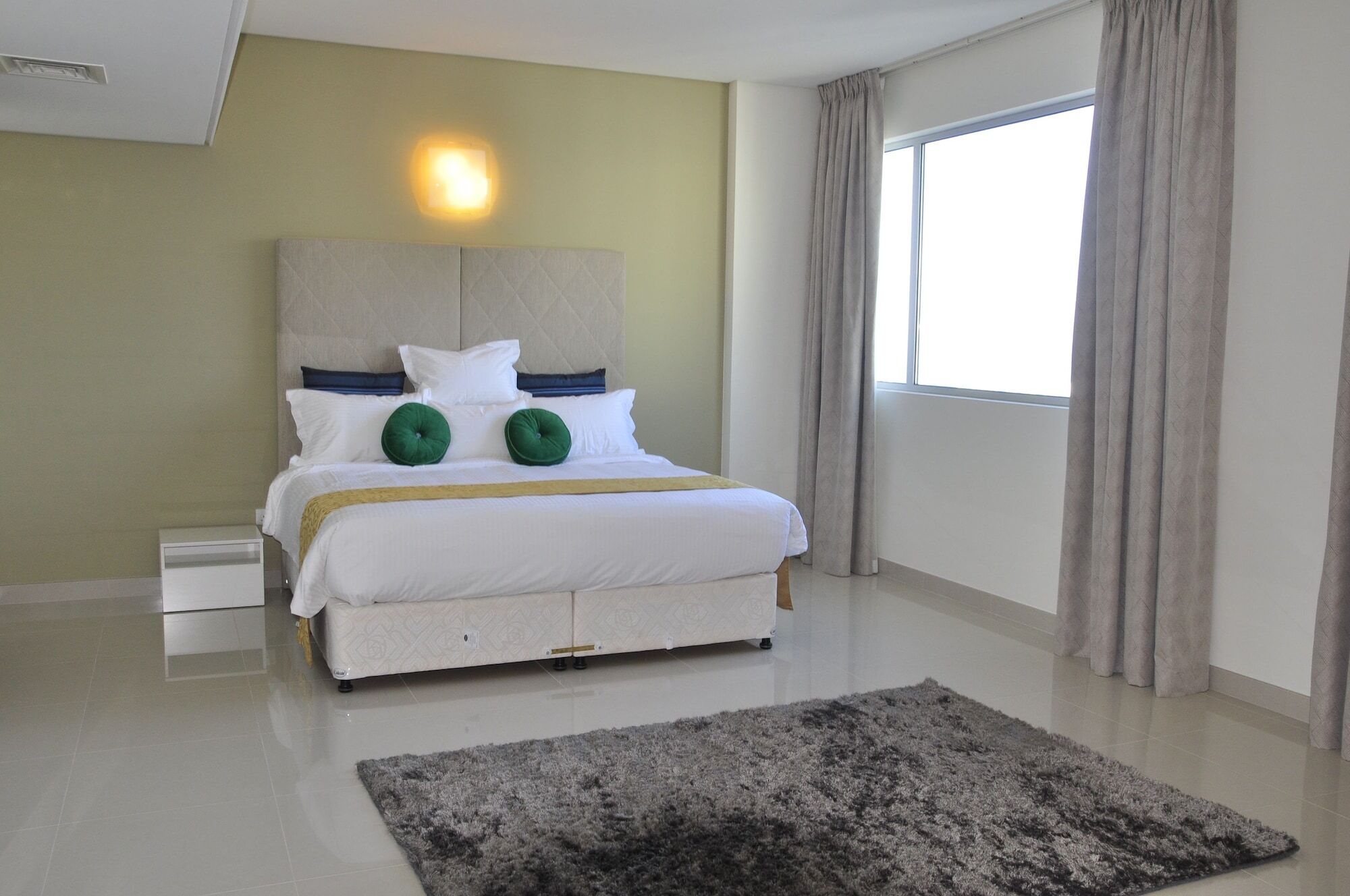 Gulf Suites Hotel Amwaj Al-Manamah Bagian luar foto